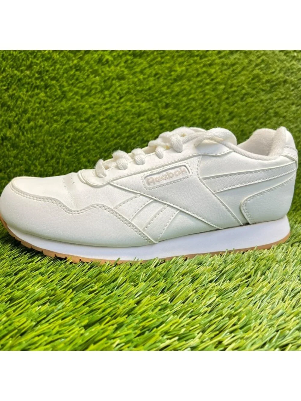 Reebok Classic Harman Run Womens Size 7 White Athletic Leather Shoes Sneakers